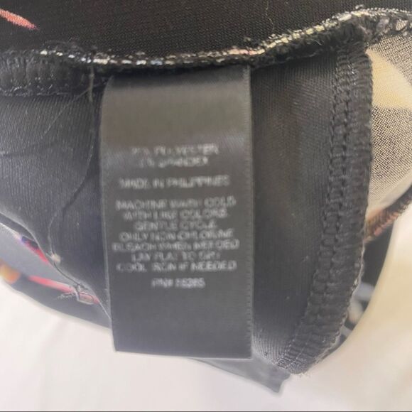 Express Floral Black Shorts Sz S - Picture 5 of 5